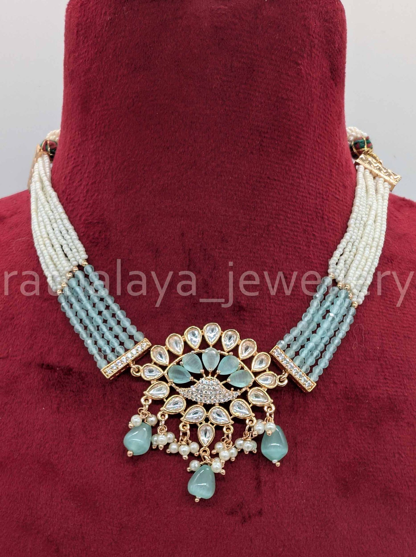 Beaded Tyani Necklace Set