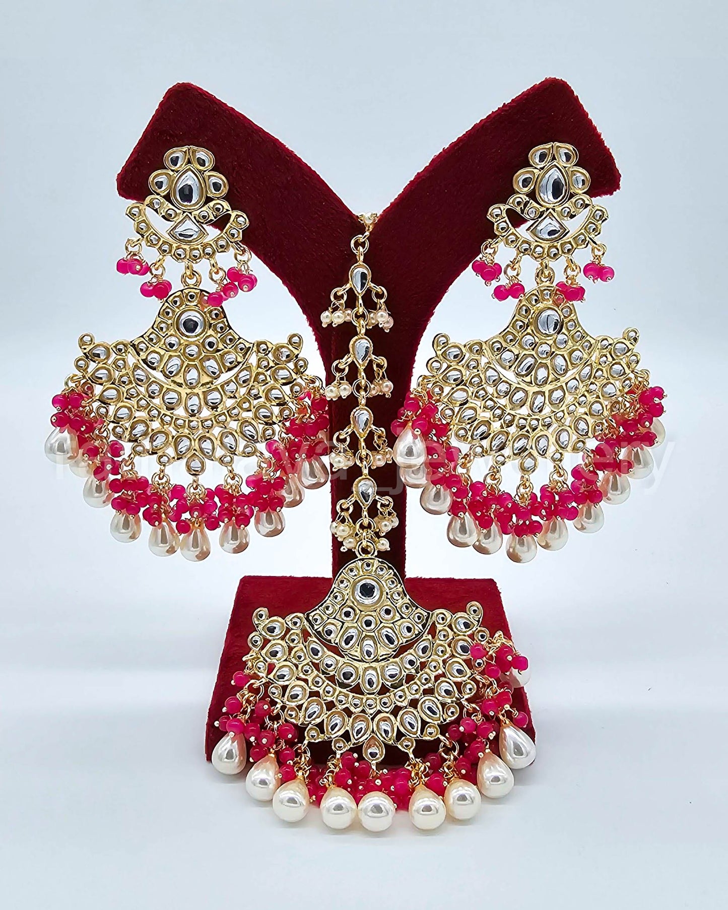 Kundan earring tikka set