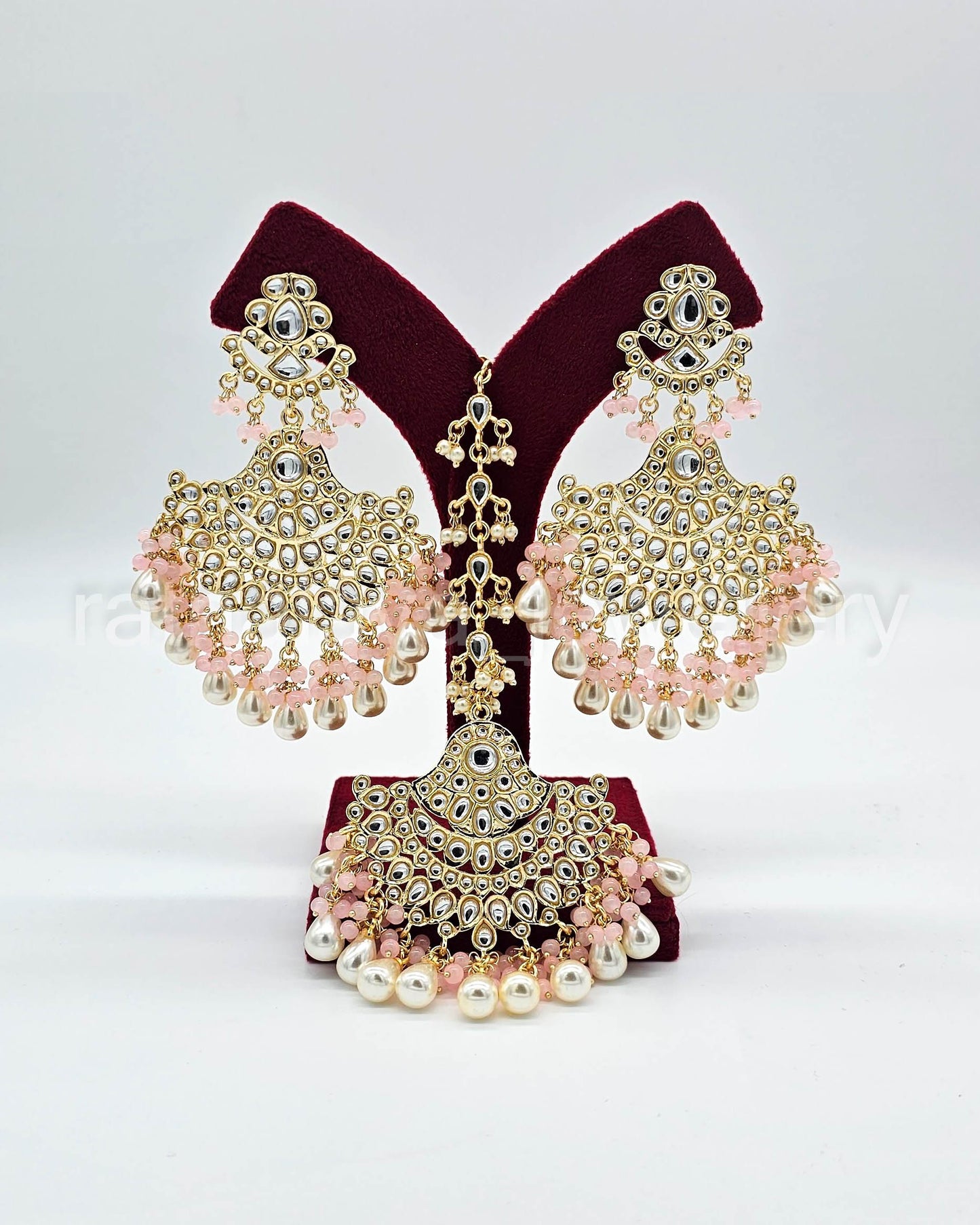 Kundan earring tikka set