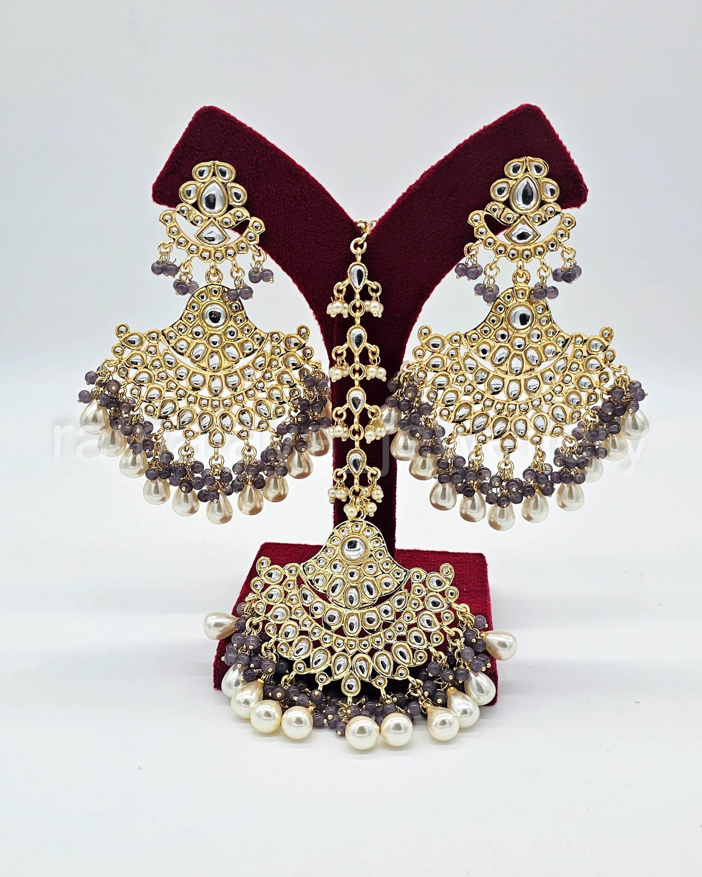 Kundan earring tikka set