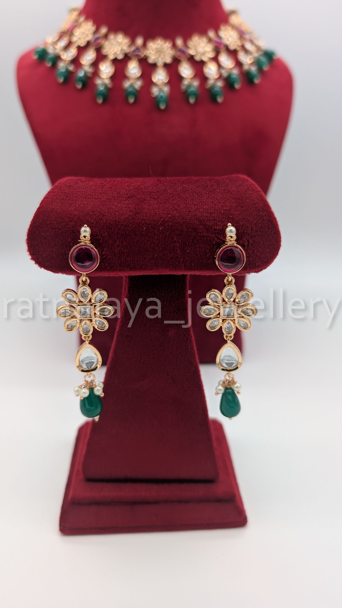 Gold-Plated Tyani Necklace Set