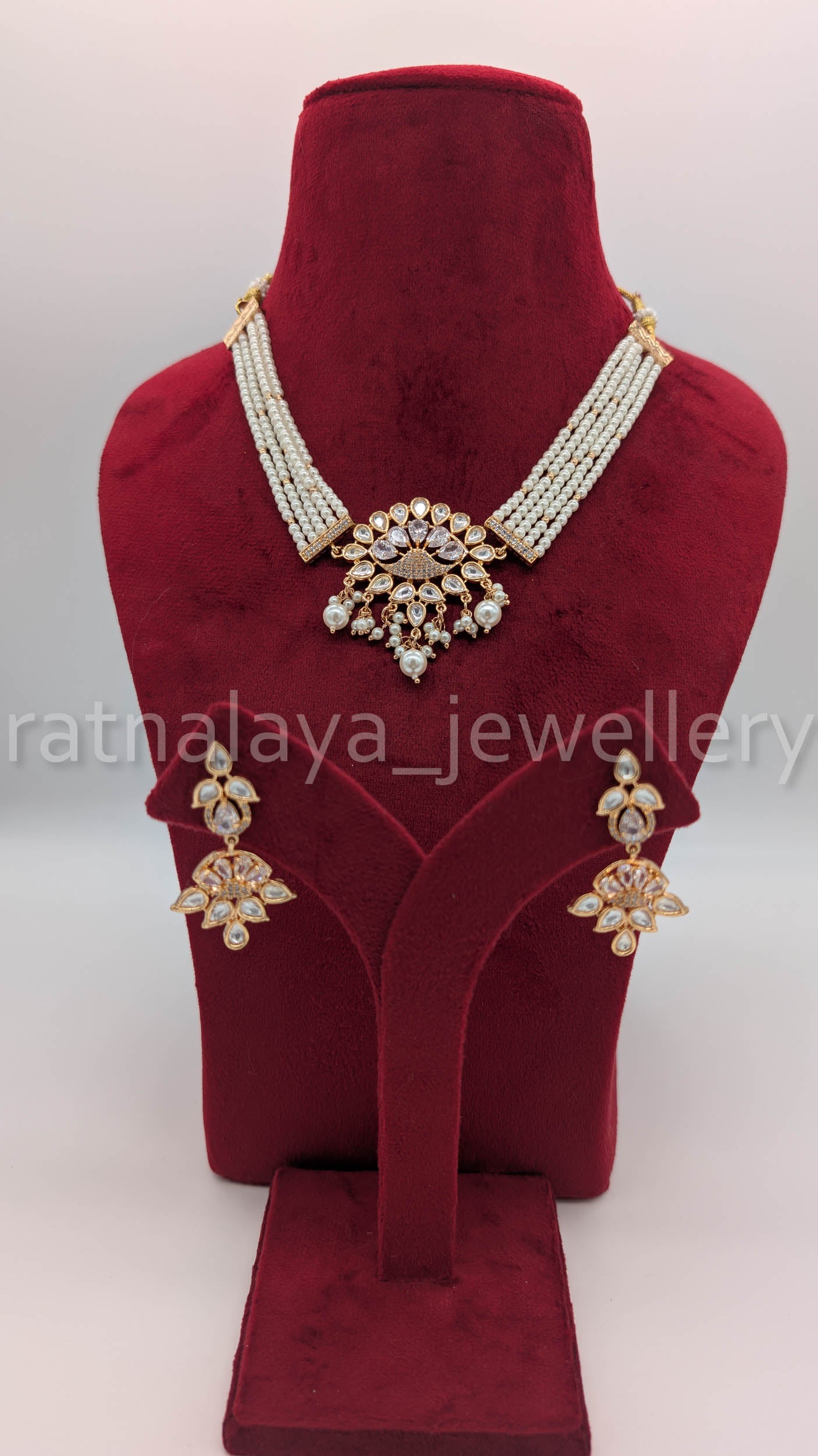 Beaded Tyani Necklace Set