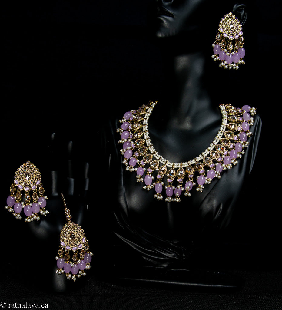 Reverse AD Necklace Set