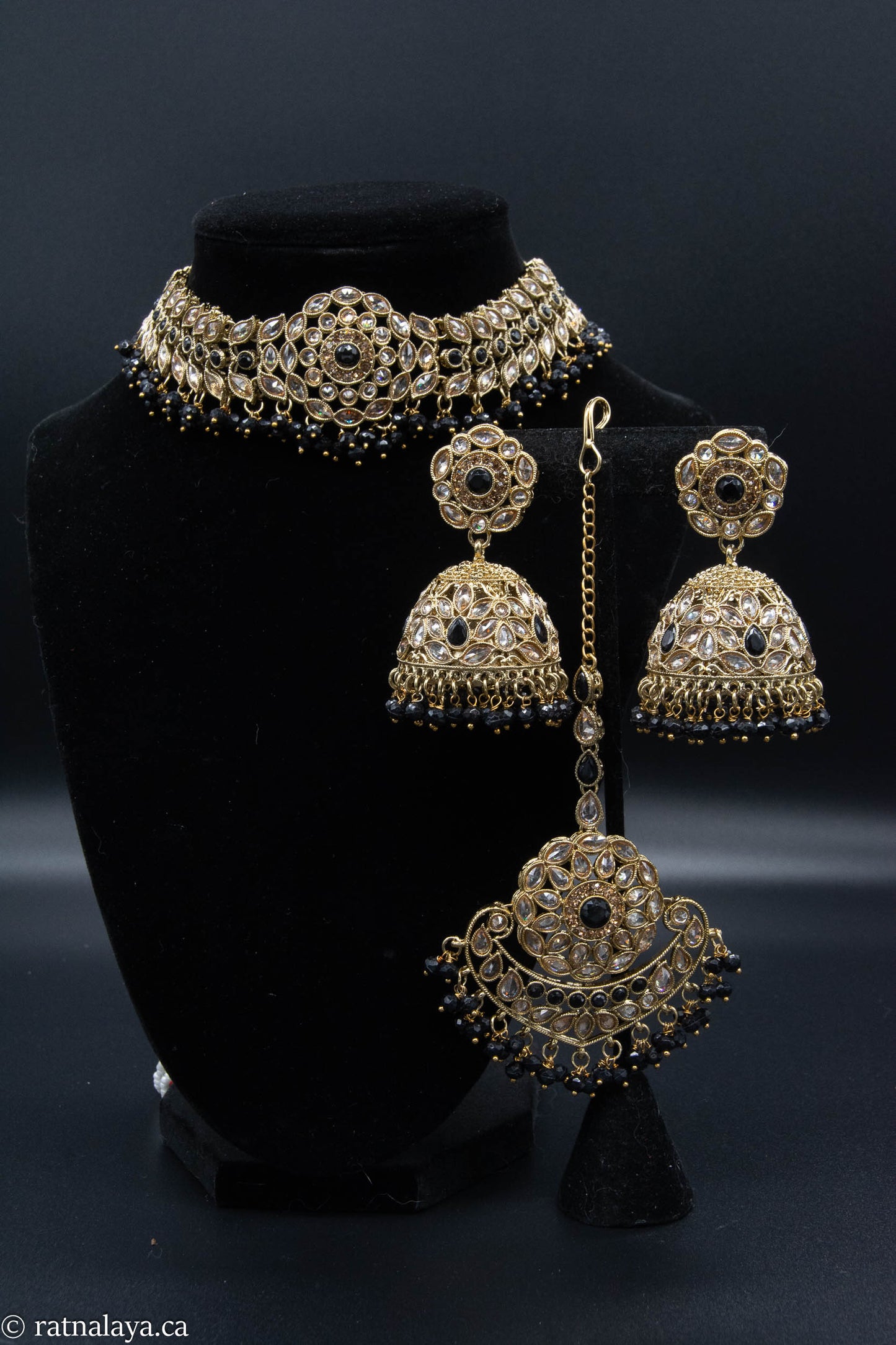 Kundan Necklace Set with Oversized  Kuda Jhumki and Tikka